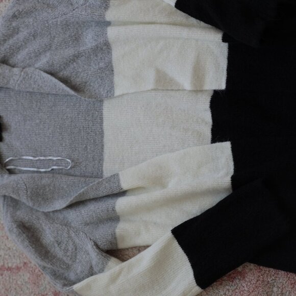 Hoodie Cardigan - Picture 3 of 5